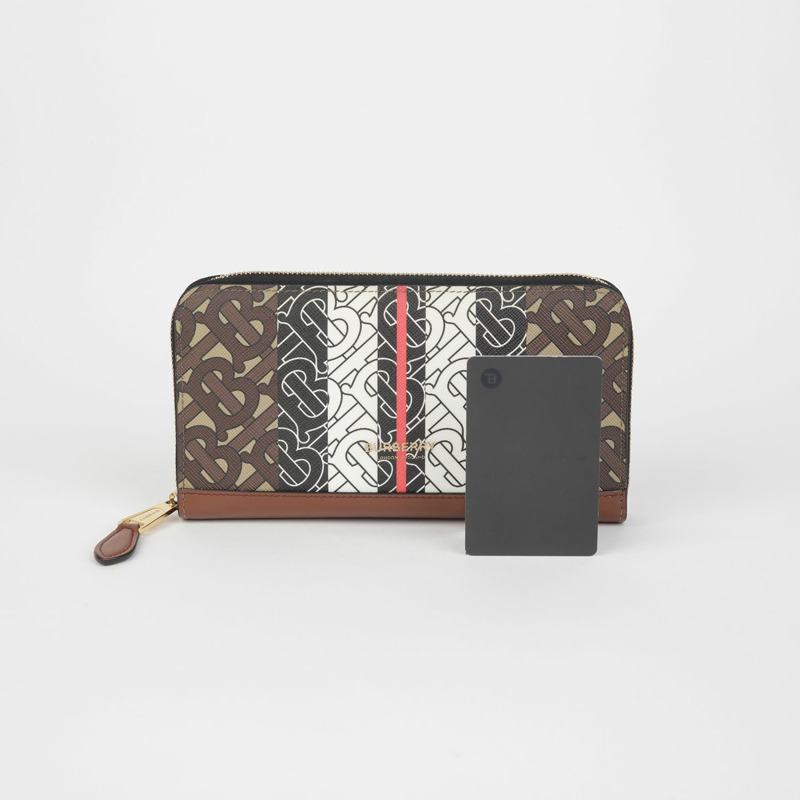 BURBERRY 字母條紋長皮夾 8019308-6
