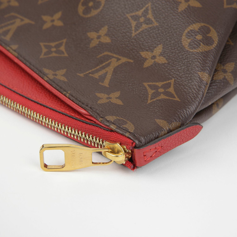 LOUIS VUITTON M64123 Palace Beauty 手拿包-7