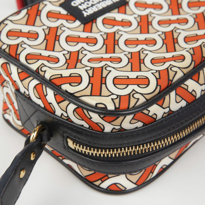 BURBERRY 8026739 TB Monogram 相機斜背包-8