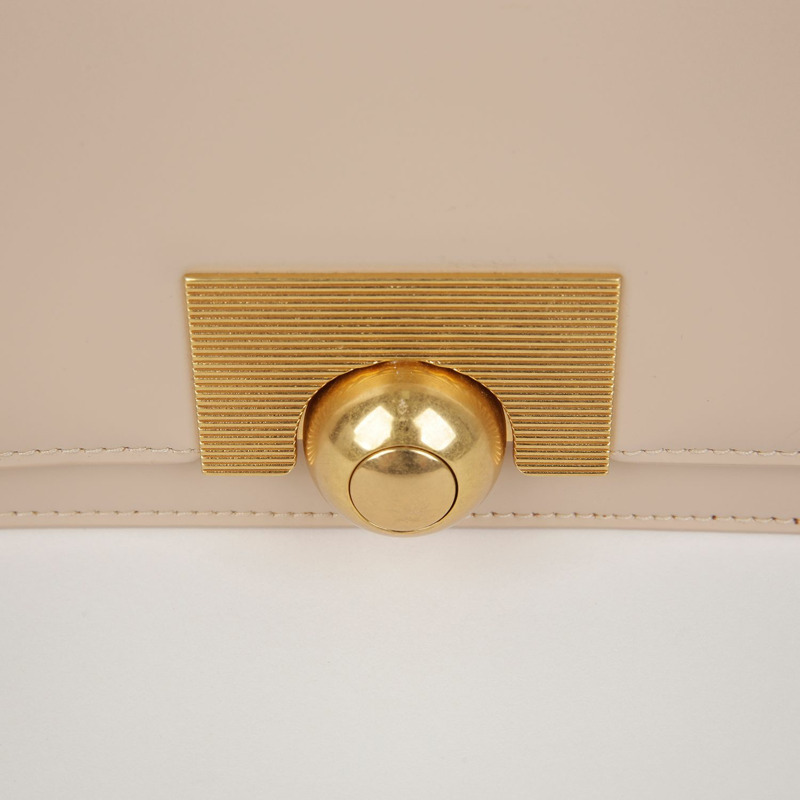 BOTTEGA VENETA 經典迷你肩斜背包 587222-2
