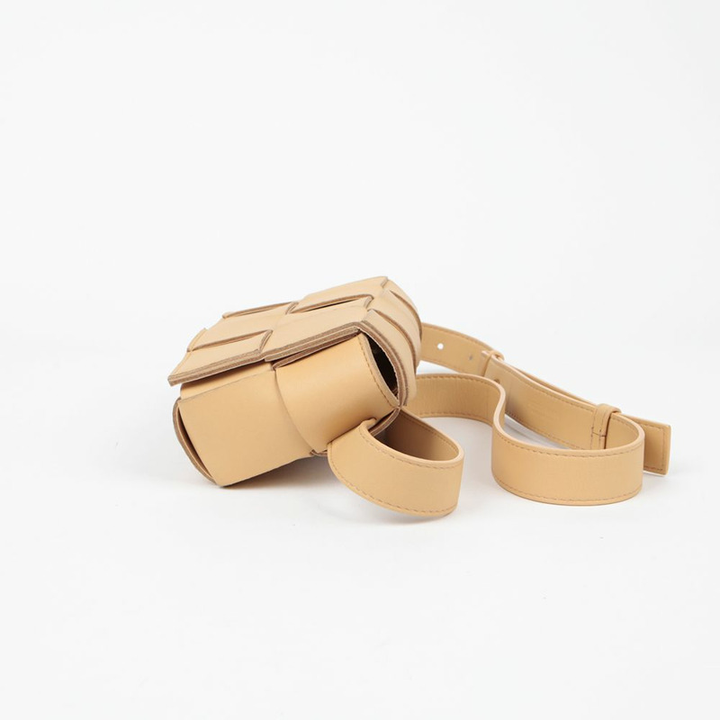 BOTTEGA VENETA 卡式腰包 668572-3