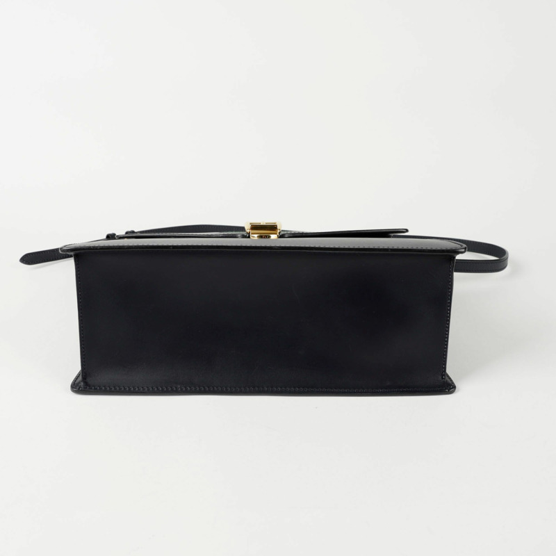 GUCCI Silvy 中號頂部提把托特單肩包 431665-9