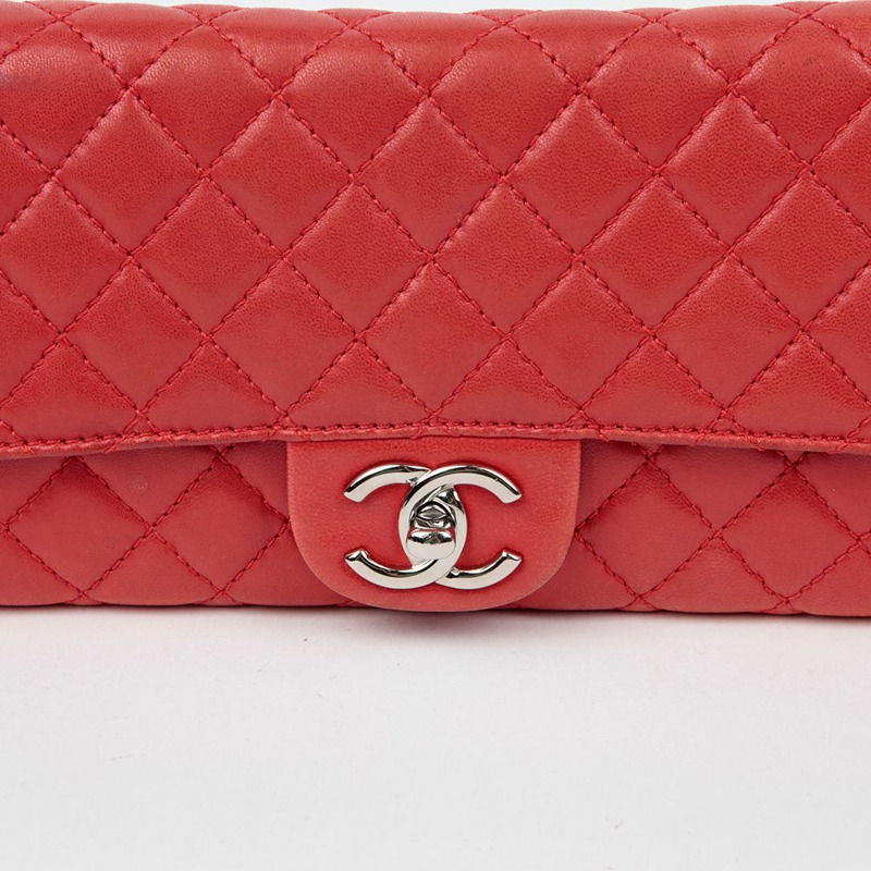 CHANEL CC 標誌翻蓋 WOC 單肩包-3
