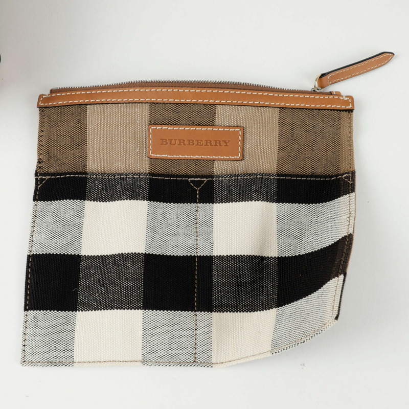 BURBERRY Ashby Hobo 中型托特單肩包 3945742-10
