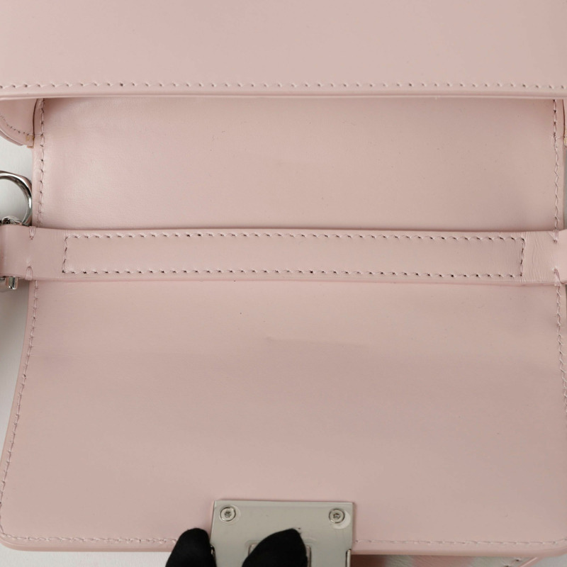 GIVENCHY BB50M3B19P 4G 直式單肩斜背包-13