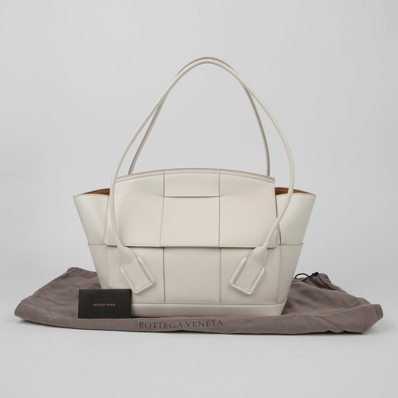 BOTTEGA VENETA 中型 Arco 托特單肩包 598244-0