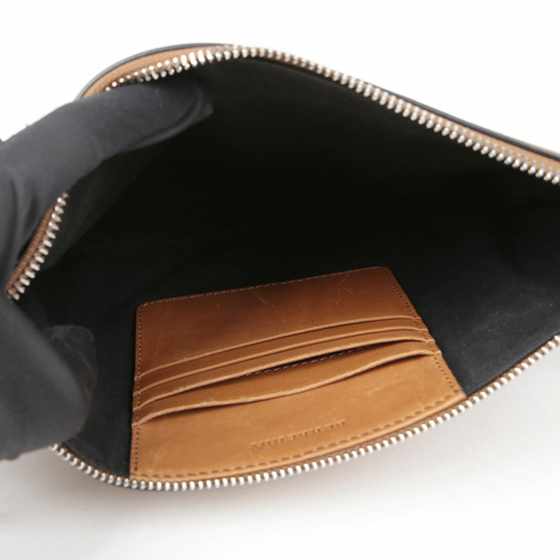 BURBERRY Peyton 斜背包 4003965-11