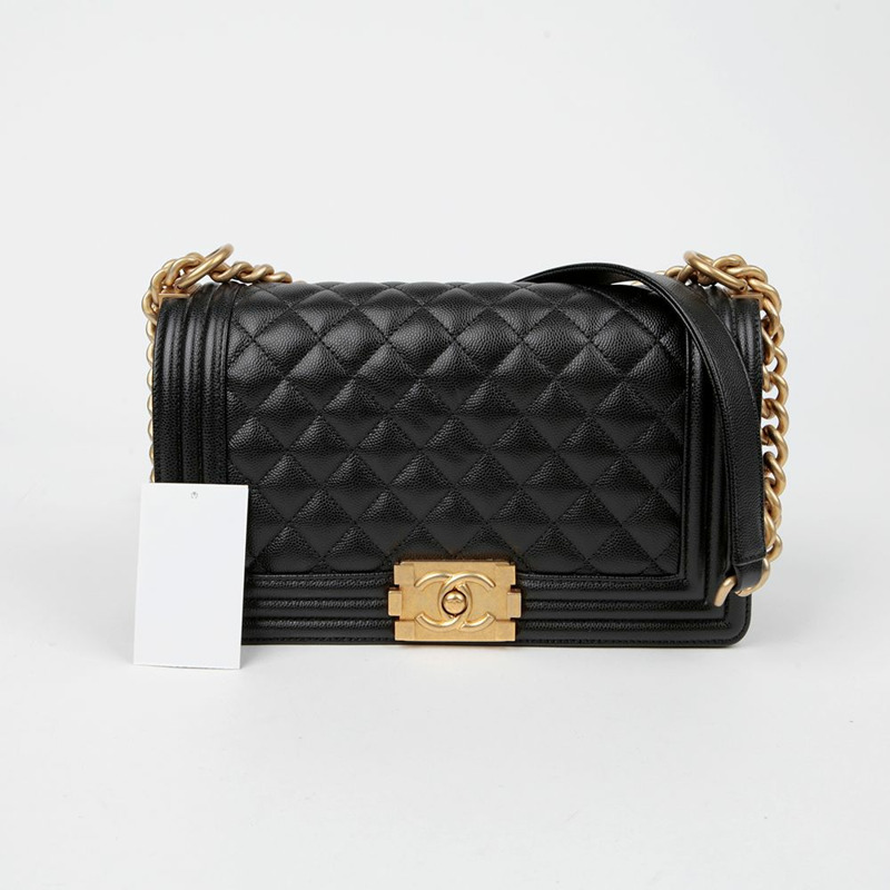 CHANEL Caviar Skin Boy 中型單肩包 A67086-0