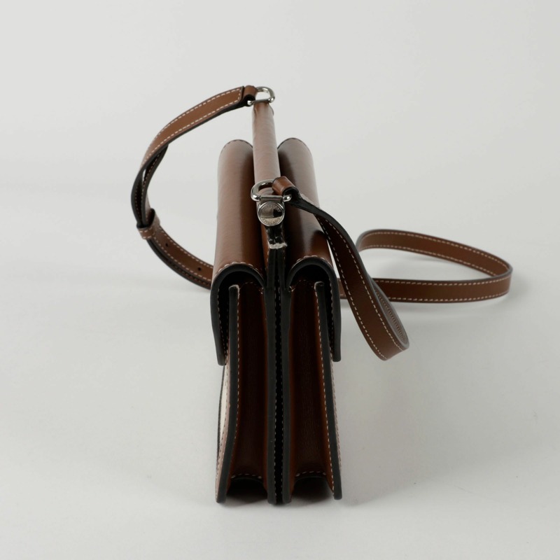 BURBERRY Hospery Title 口袋肩斜背包 8014611-2