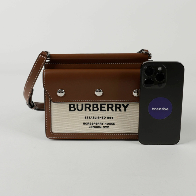 BURBERRY Hospery Title 口袋肩斜背包 8014611-6