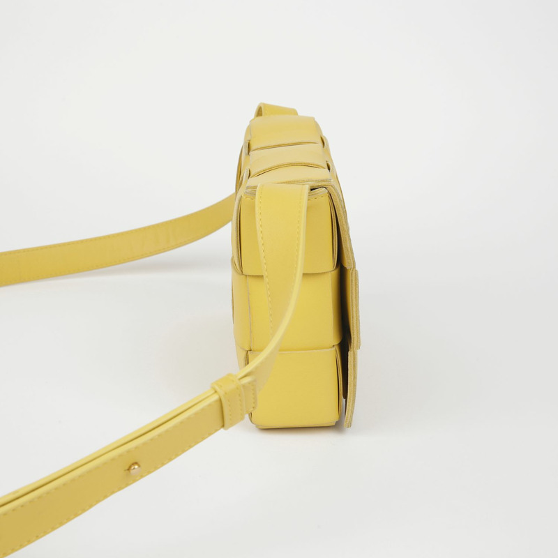 BOTTEGA VENETA 經典卡式斜背包 578004-2