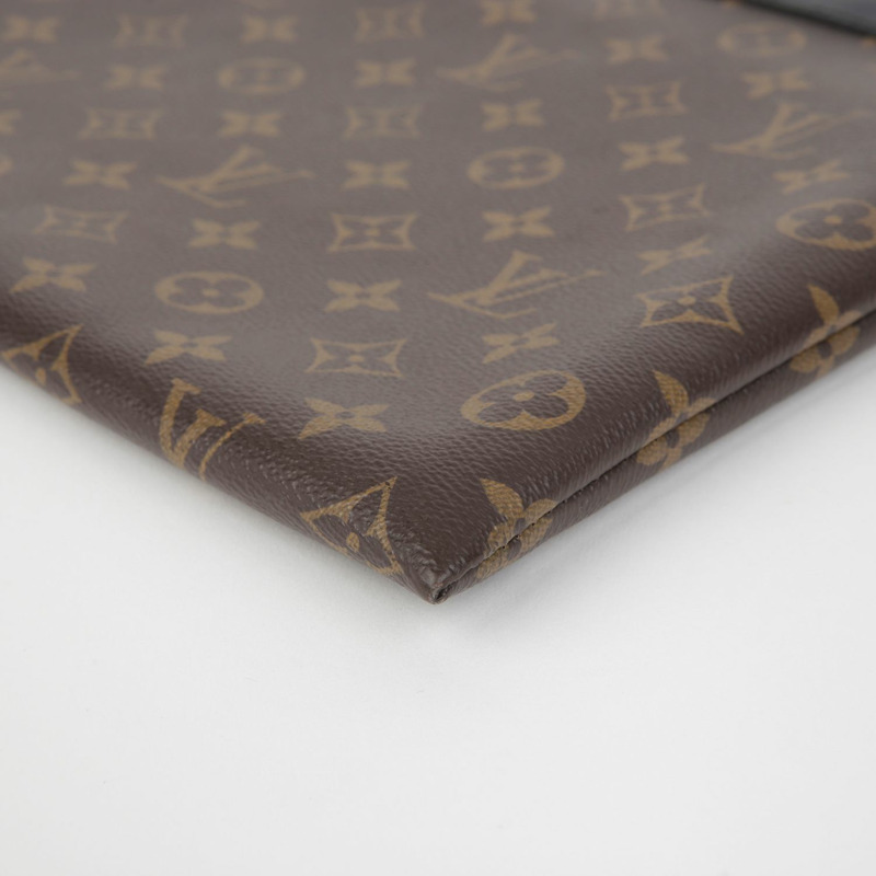 LOUIS VUITTON M69411 Discovery Pochette GM 手拿包-7