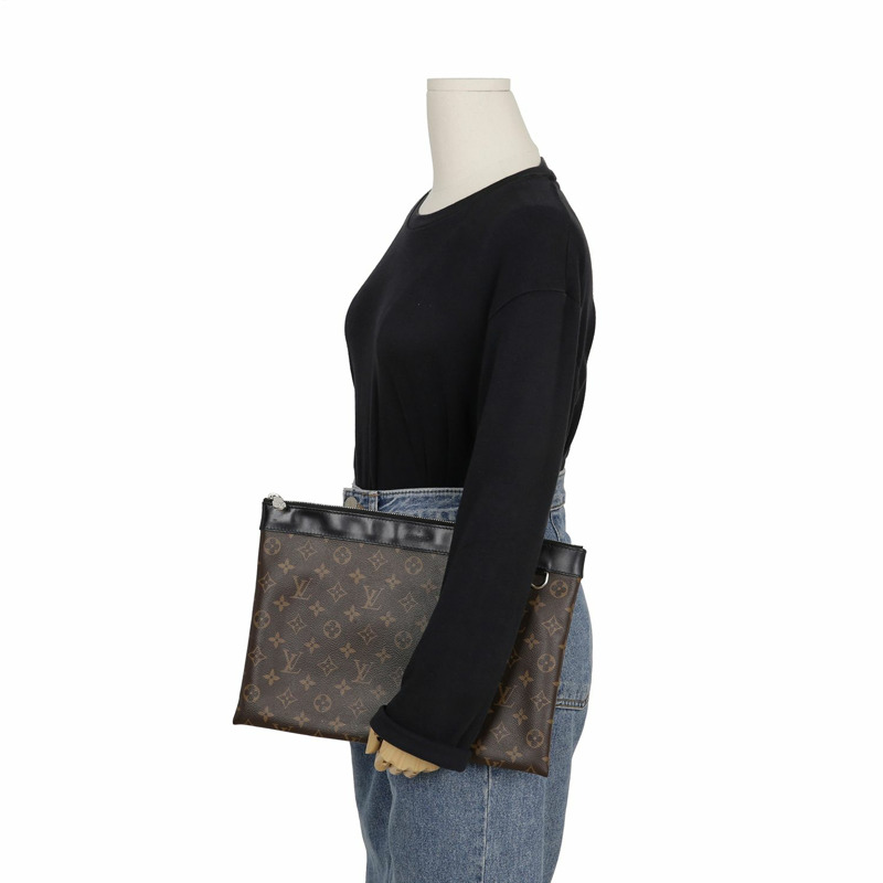 LOUIS VUITTON M69411 Discovery Pochette GM 手拿包-13