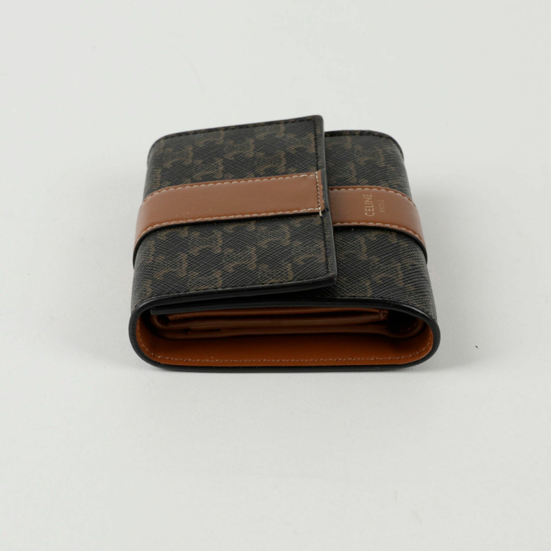 CELINE 三折小皮夾 10D572BZ9-3