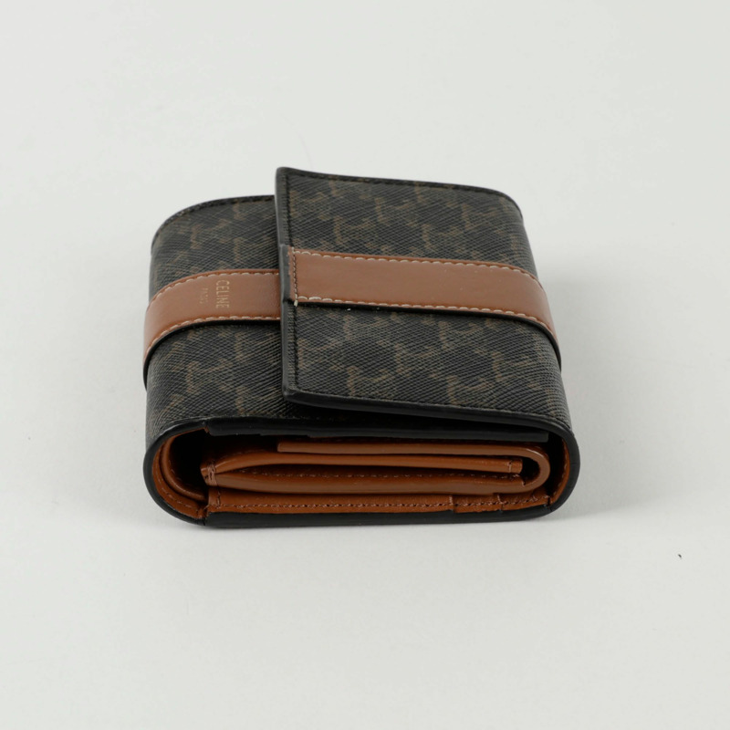 CELINE 三折小皮夾 10D572BZ9-5