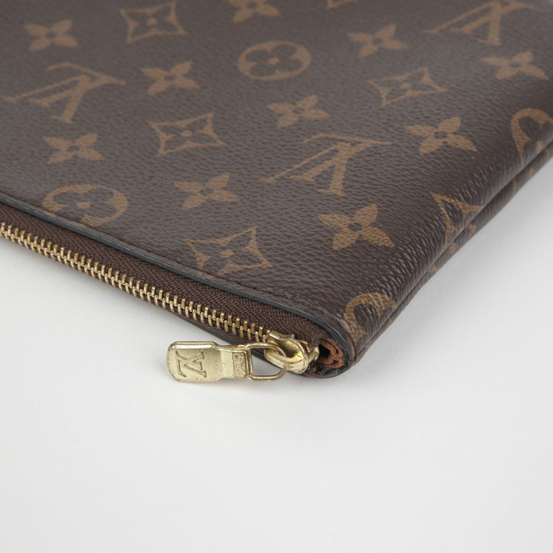 LOUIS VUITTON Etui Voyage PM 手拿包 M44500-5