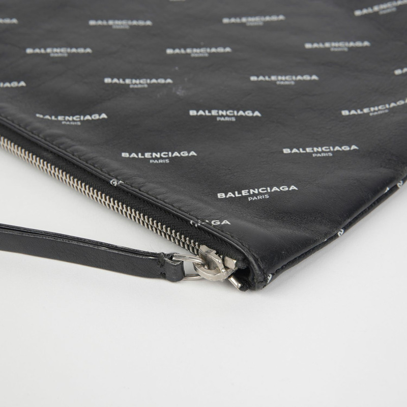 BALENCIAGA 標誌手拿包 482874-8