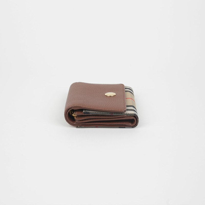 BURBERRY 蘭開斯特錢包 8026573-4