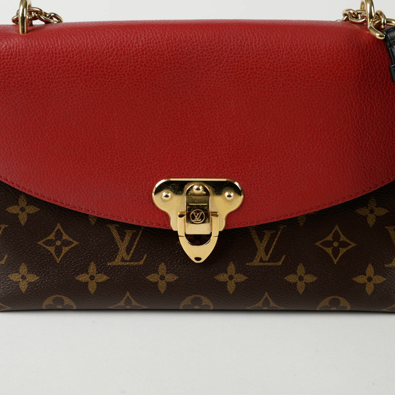 LOUIS VUITTON M43713 純色 Placid 鏈條單肩斜背包-1
