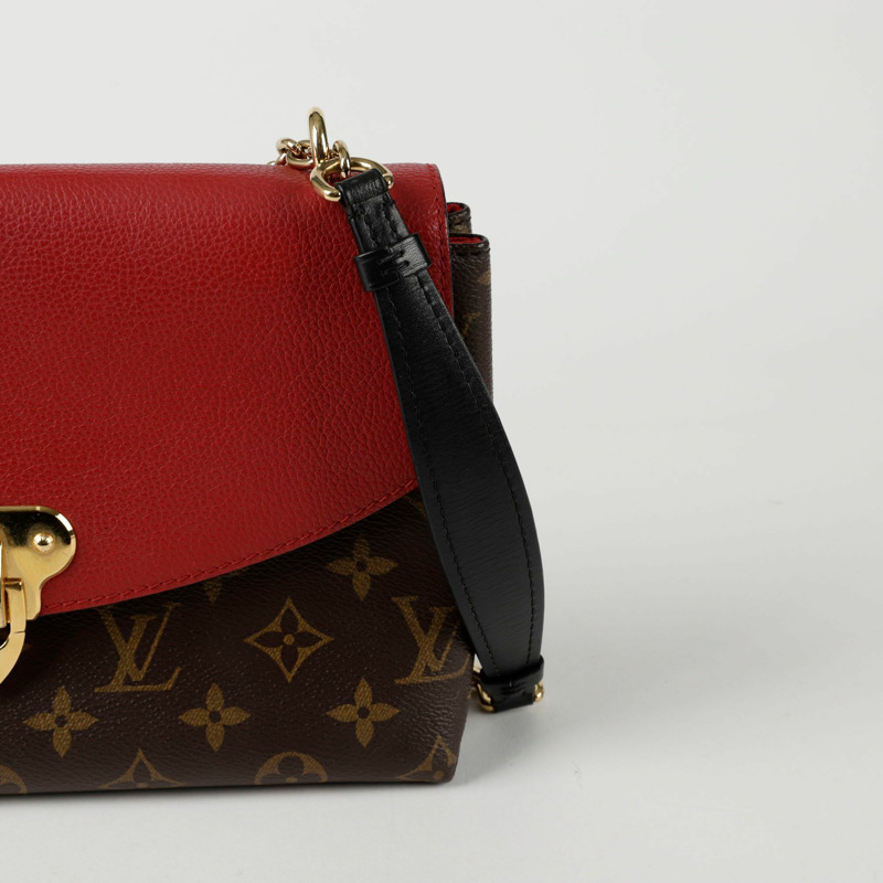 LOUIS VUITTON M43713 純色 Placid 鏈條單肩斜背包-2