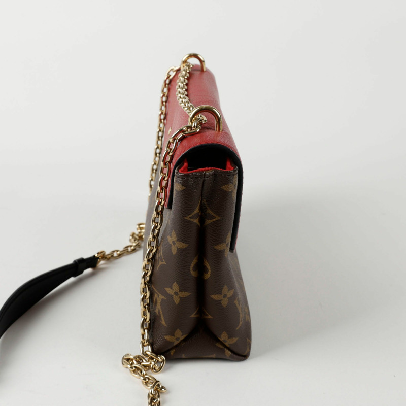 LOUIS VUITTON M43713 純色 Placid 鏈條單肩斜背包-6