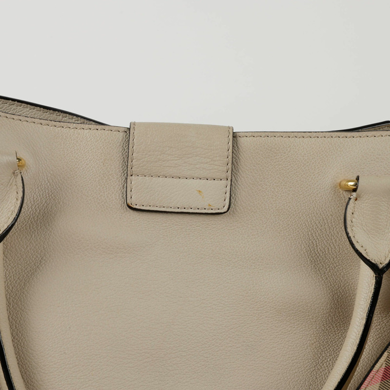 BURBERRY 中型扣環托特單肩包 4029030-7