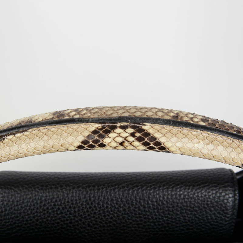 LOUIS VUITTON N91659 Capucines Python 中型手提包-6