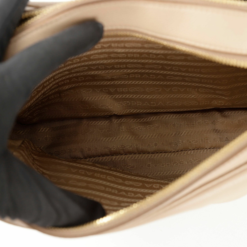 PRADA 1BH079 雙拉鍊單肩斜背包-11