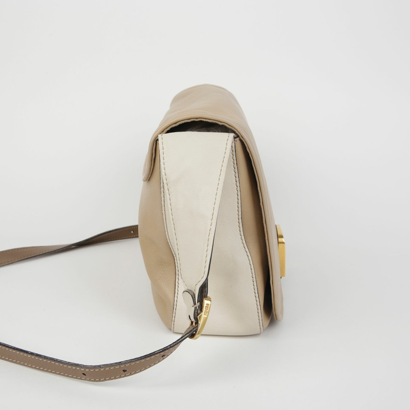 FENDI 變色龍肩斜背包 8BT199-5
