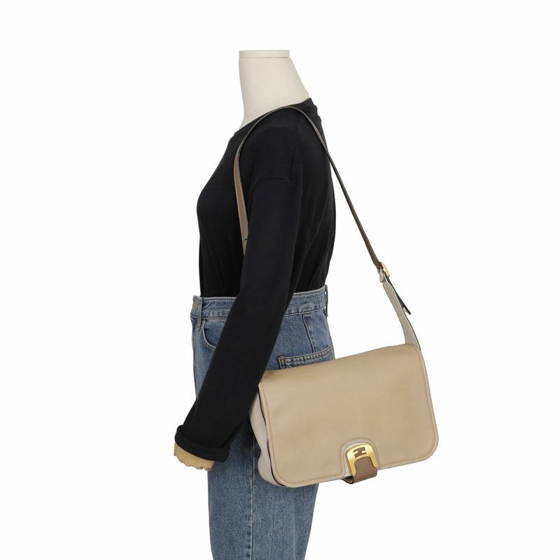 FENDI 變色龍肩斜背包 8BT199-15