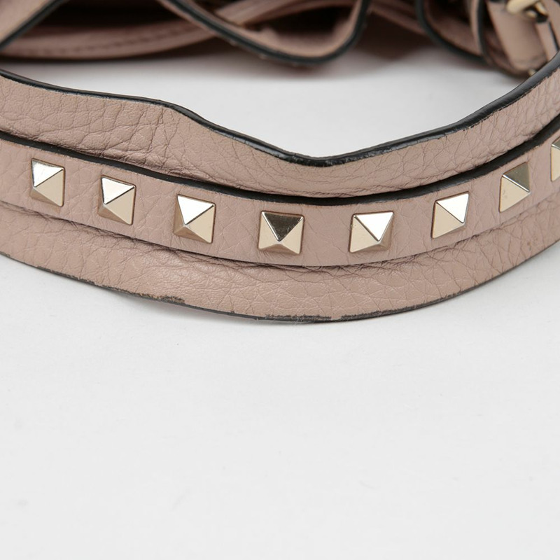 VALENTINO Rockstud 水桶托特單肩包-9