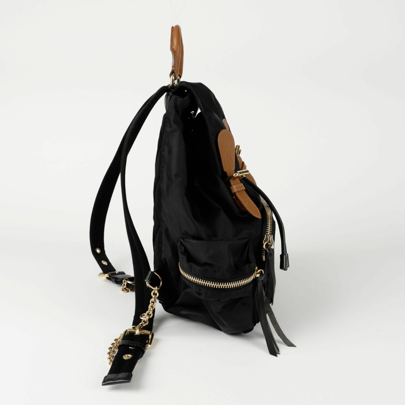 BURBERRY Technical 中 Lux 背包 4016622-8