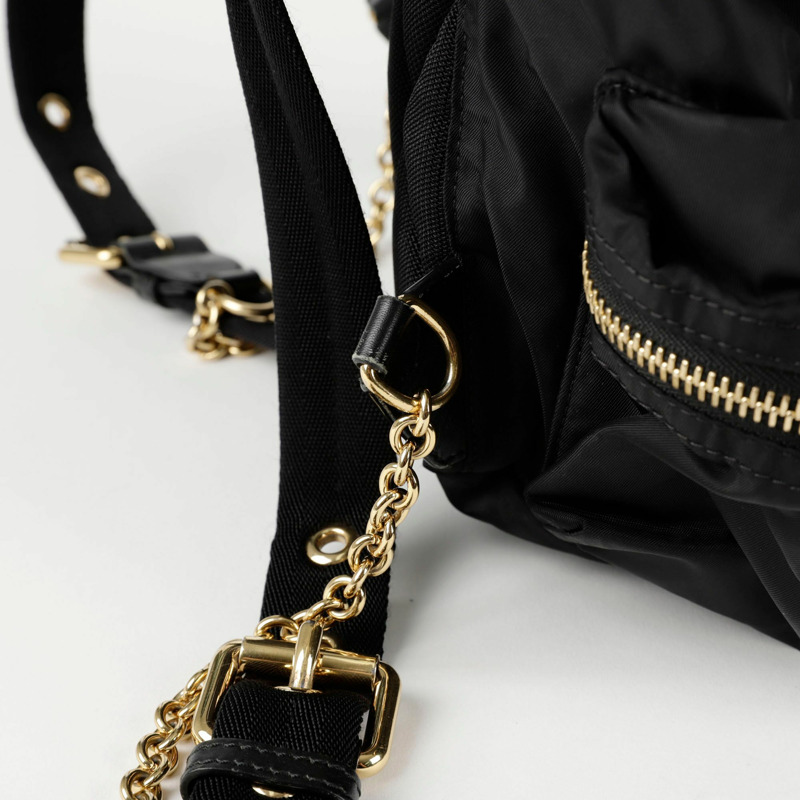 BURBERRY Technical 中 Lux 背包 4016622-9