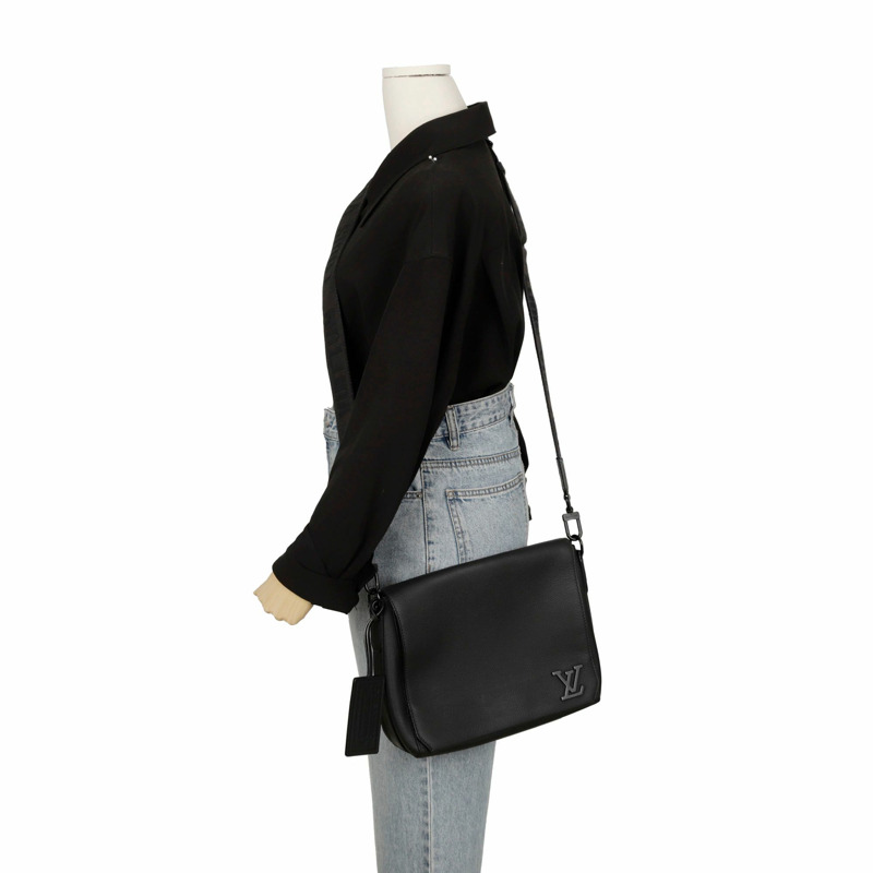 LOUIS VUITTON M57080 Aerogram 郵差肩斜背包-13
