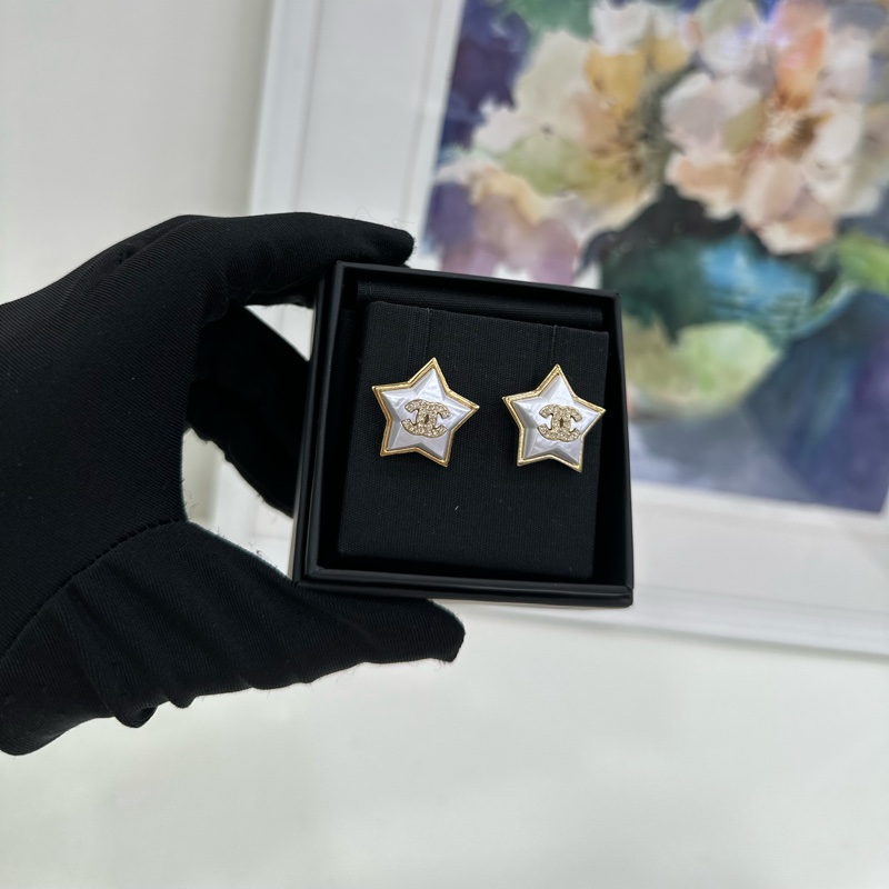 CHANEL香奈兒24C經典雙C金屬水鑽logo 星星耳環-1