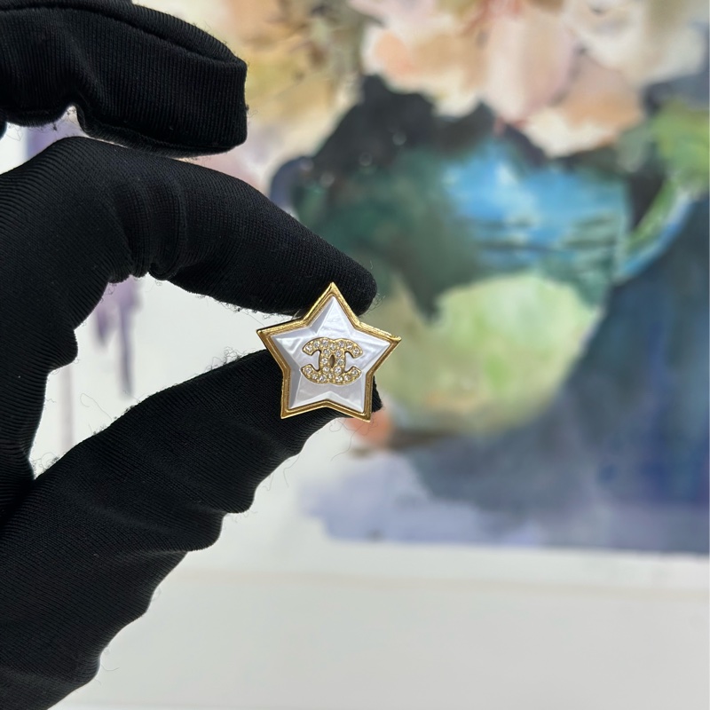 CHANEL香奈兒24C經典雙C金屬水鑽logo 星星耳環-3
