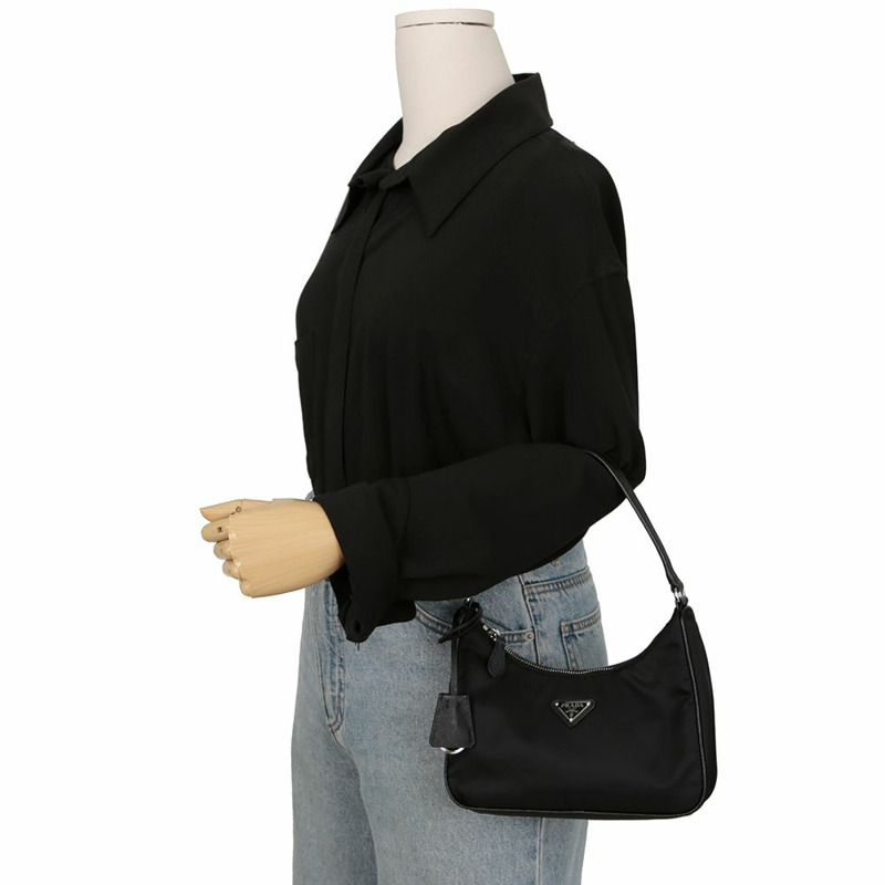 PRADA 1NE204 Re Edition 2005 Hobo 單肩包-9