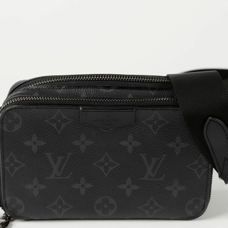 LOUIS VUITTON M81260 Alpha 穿戴式皮夾斜背包-1