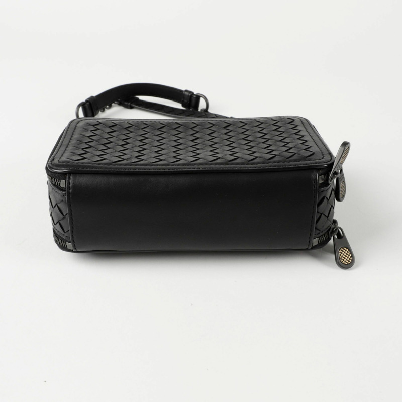BOTTEGA VENETA Intrecciato 編織方肩斜背包 547305-6