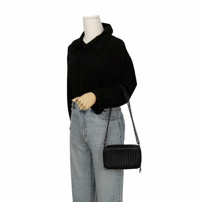 BOTTEGA VENETA Intrecciato 編織方肩斜背包 547305-10