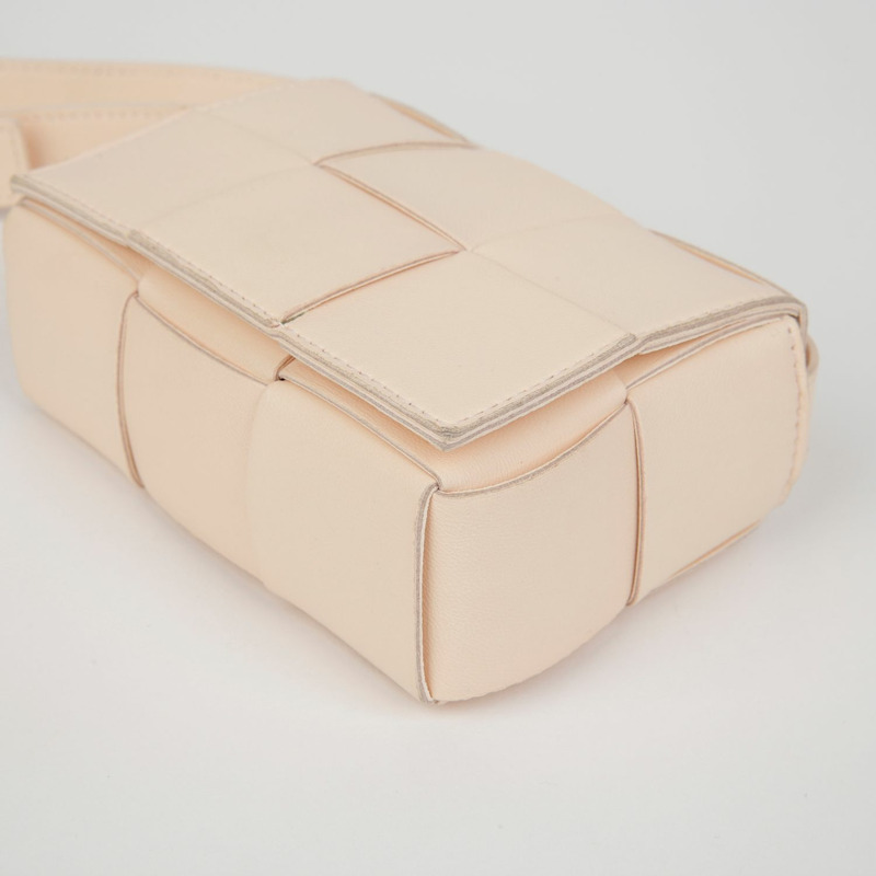 BOTTEGA VENETA Candy Cassette 迷你肩斜背包 666688-7