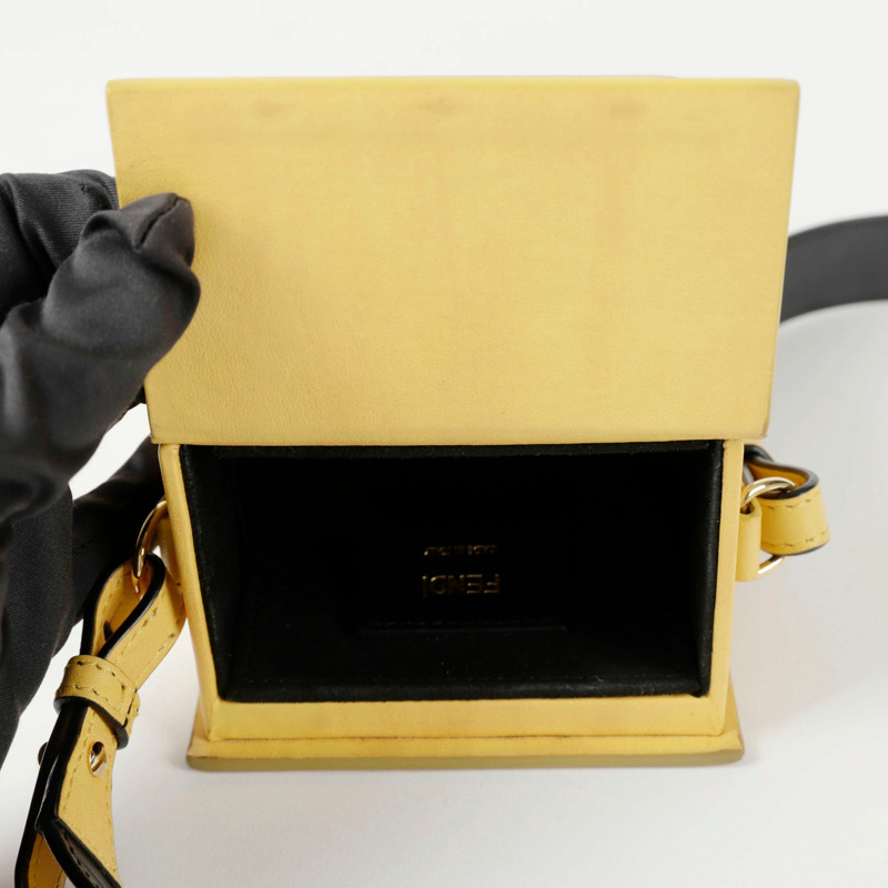 FENDI 7VA519 直式單肩斜背包-9