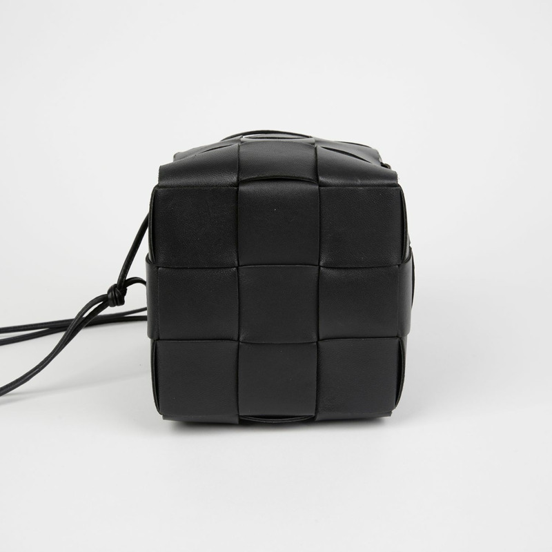 BOTTEGA VENETA 680218 Cassette Bucket 小號肩斜背包-4