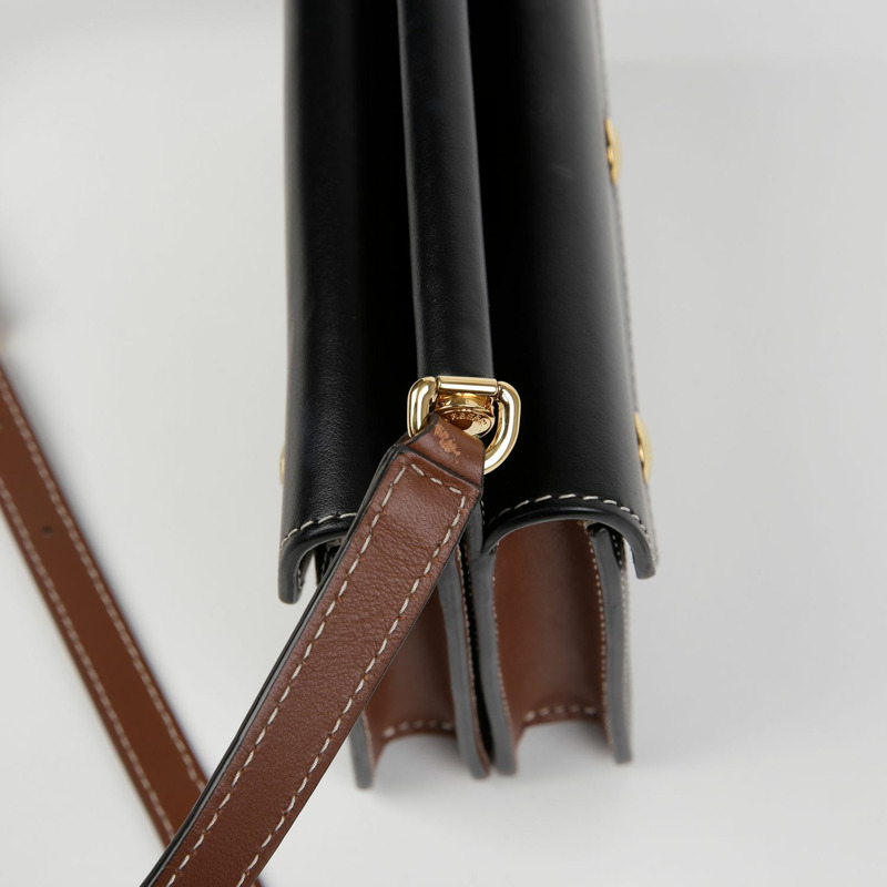 BURBERRY Pocket Horseberry Title 迷你斜背包 8042852-6