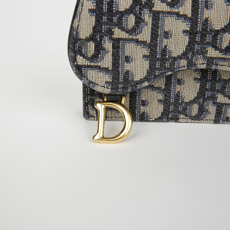 DIOR 斜角馬鞍形翻蓋卡包 S5611CTZQ-1