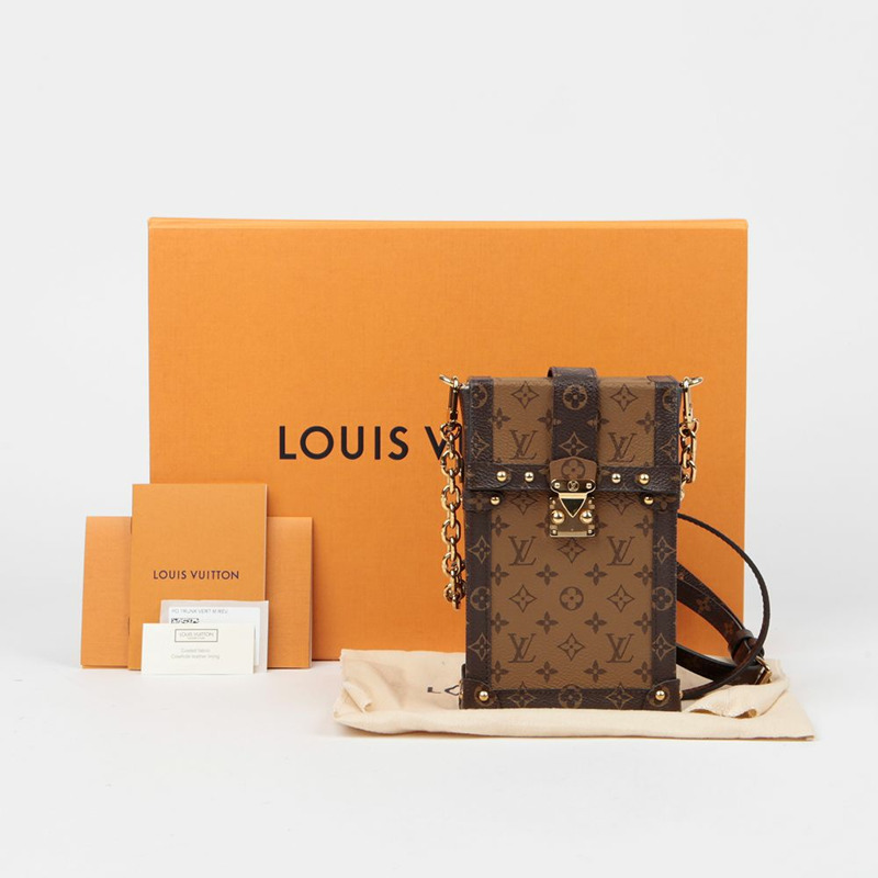 LOUIS VUITTON Pochette Trunk 垂直斜背包 M67873-0
