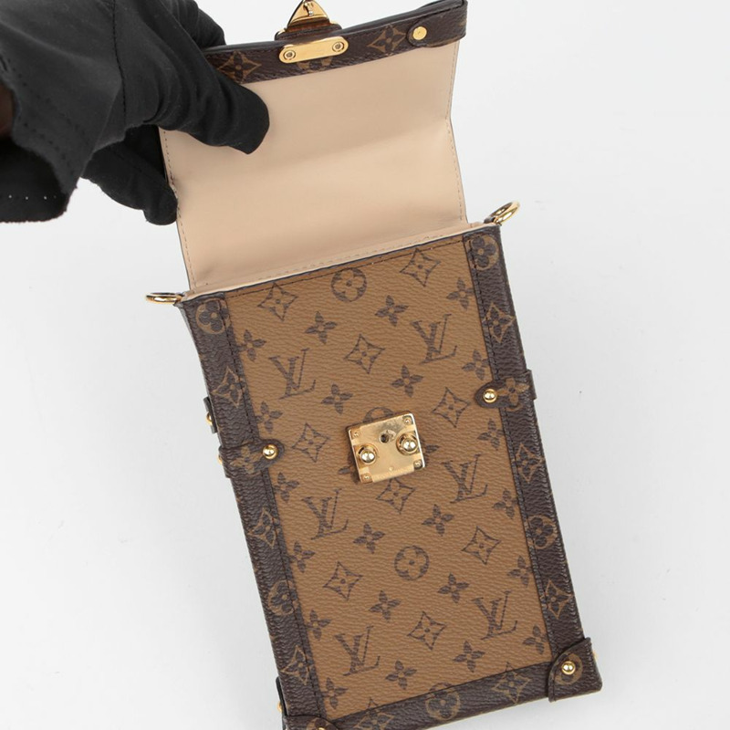 LOUIS VUITTON Pochette Trunk 垂直斜背包 M67873-10