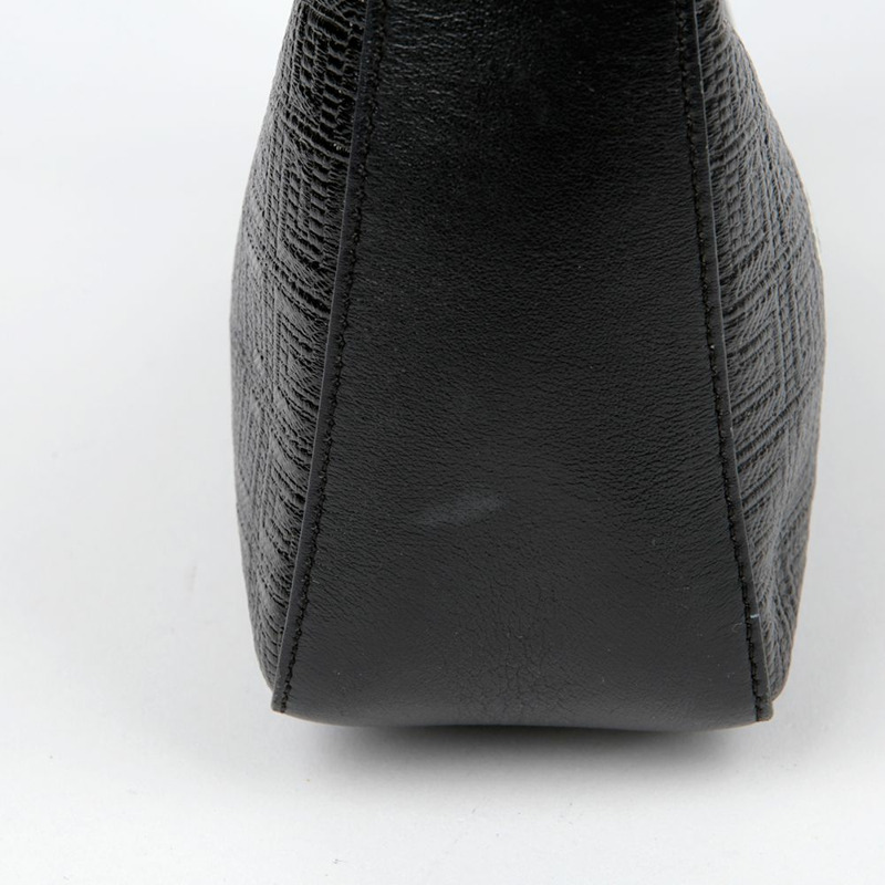 GIVENCHY BB50PYB1GT 4G 鏤空小號肩包-6