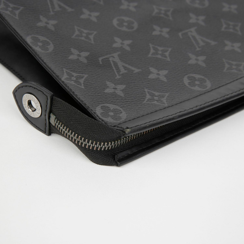 LOUIS VUITTON M61692 Pochette Voyage 中型手拿包-7