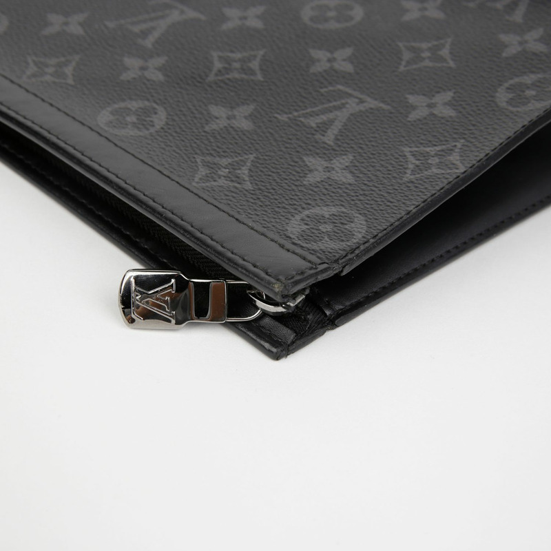 LOUIS VUITTON M61692 Pochette Voyage 中型手拿包-8